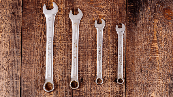 a bench with spanners for Fog of Mind