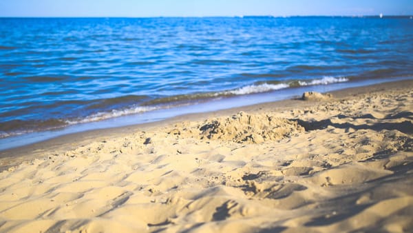 the beach and sea, for Fog of Mind mental health